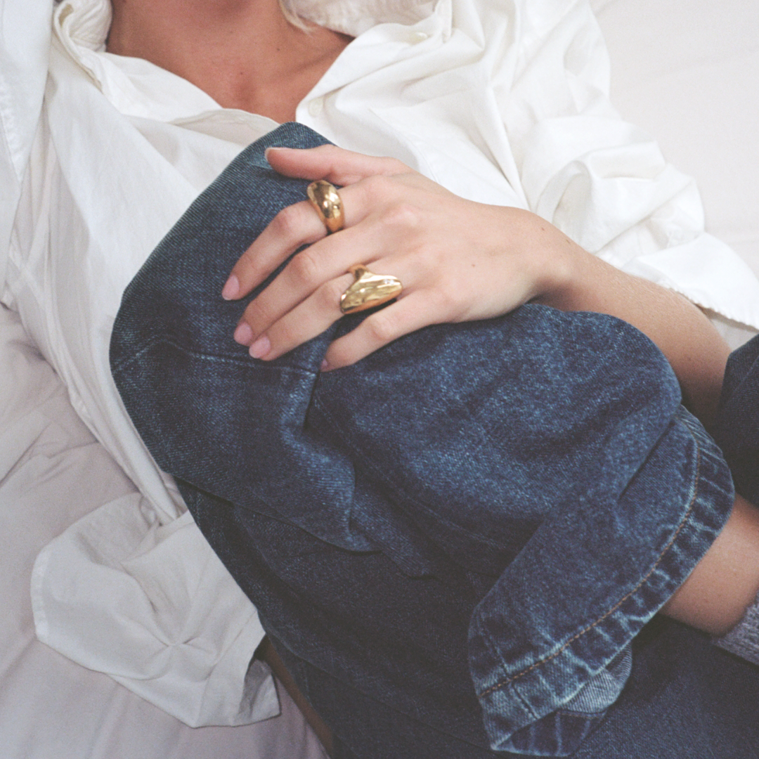 Shield Ring with stones