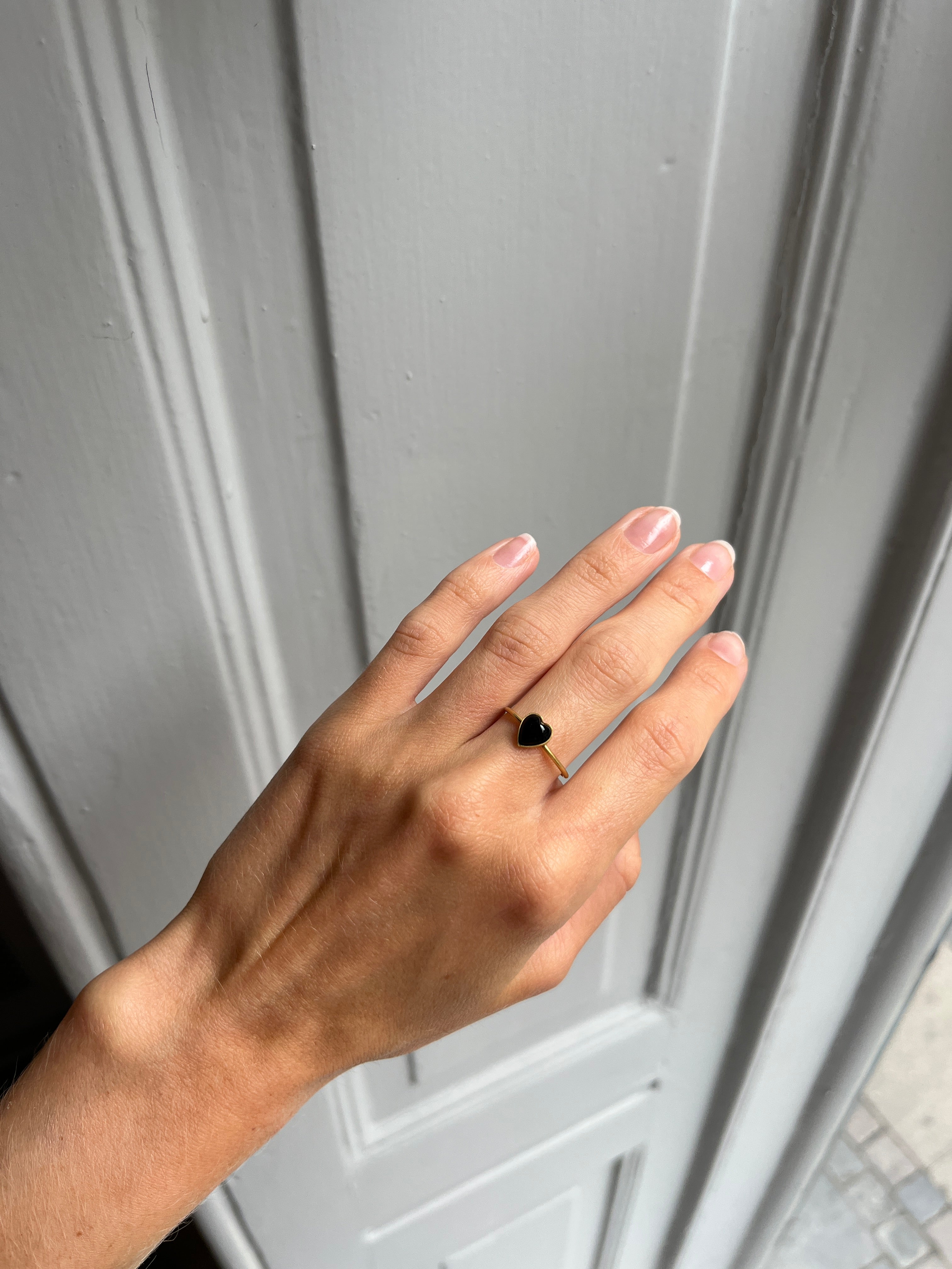 Onyx Heart ring 18K